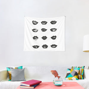 kiss kiss in black and white Tapestry